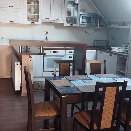 아파트 Kata Apartmanhaza
